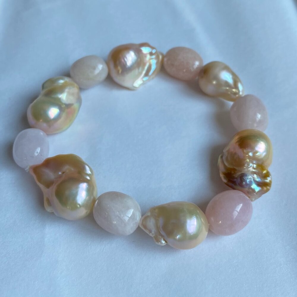 Roz Kwan Baroque Freshwater Pearl & Quartz Bracelet​​​